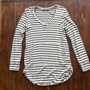 Peyton James Long Sleeve Shirt- Does not state size- Will fit S/M